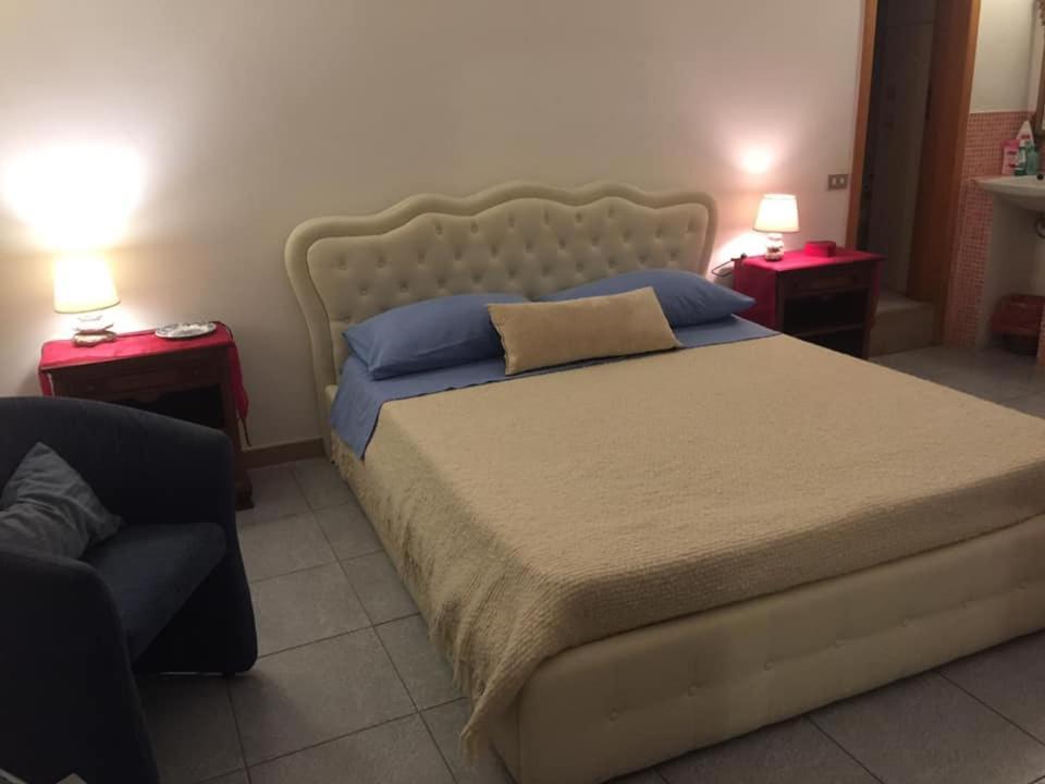B&B Il Tulipano Taranto Bagian luar foto