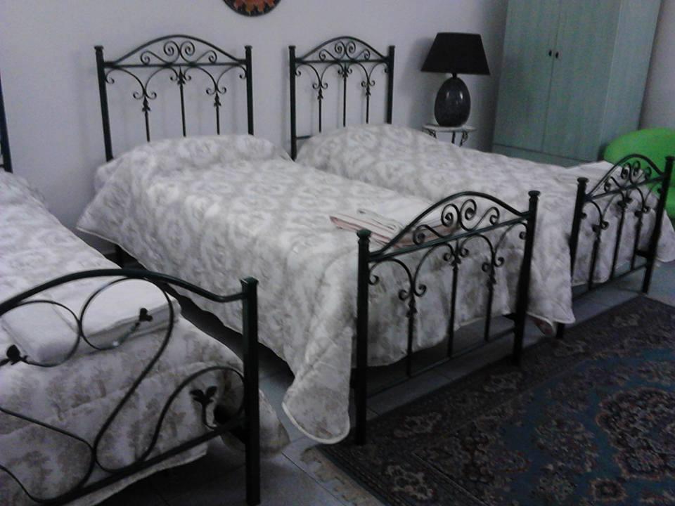 B&B Il Tulipano Taranto Bagian luar foto