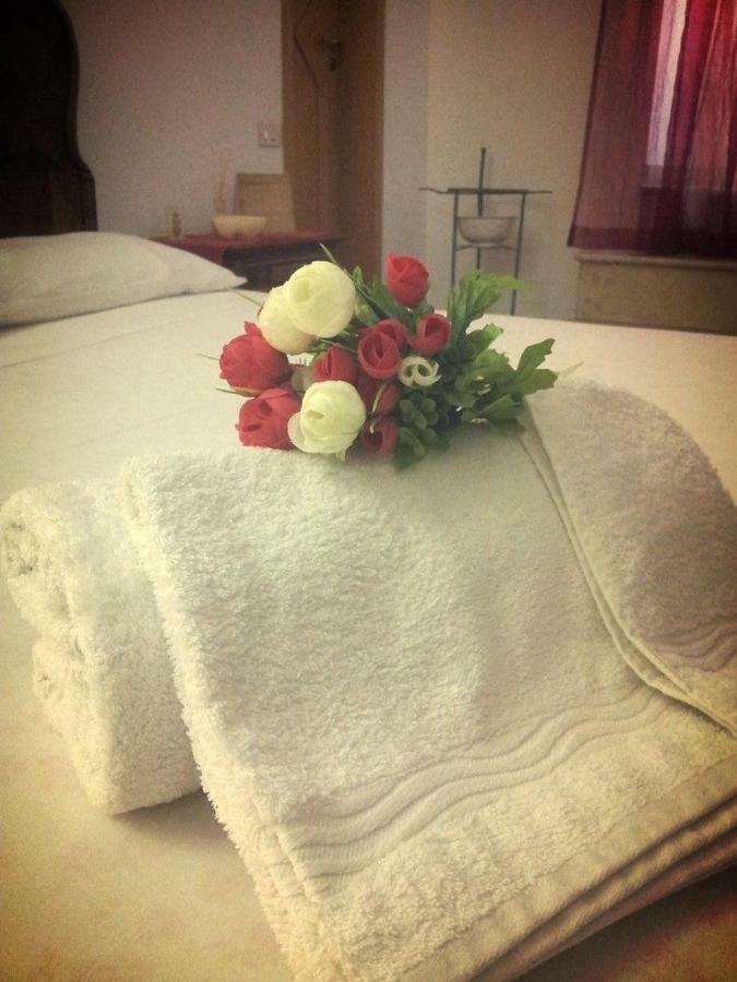 B&B Il Tulipano Taranto Bagian luar foto